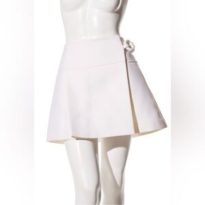 Louis Vuitton White A-Line Mini Skirt SS19, Size 36 (US 4)